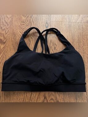 Lululemon Black Strappy Sports Bra padded size 6 sports running yoga classic